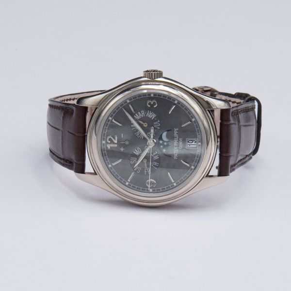 Patek Philippe Complications 5146G-010